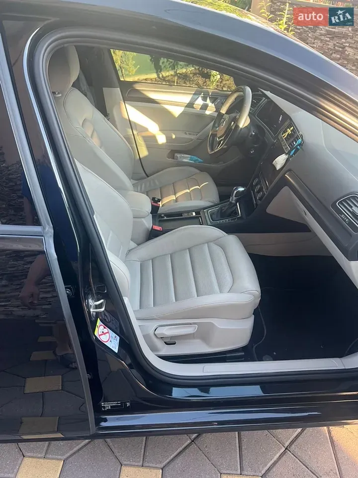 Volkswagen E-Golf 2019 photo 3