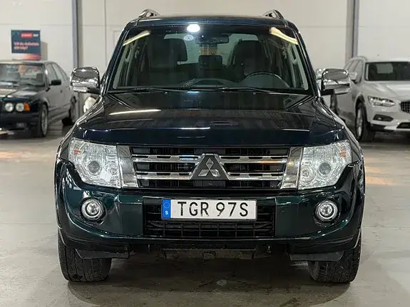 Mitsubishi Pajero 2014 photo 3