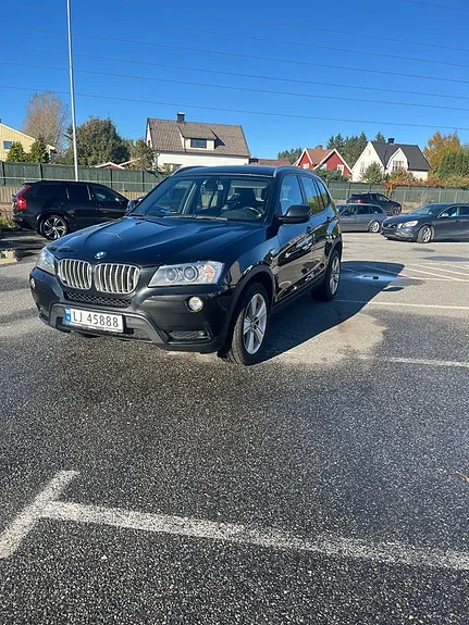 BMW X3 2012 photo 2