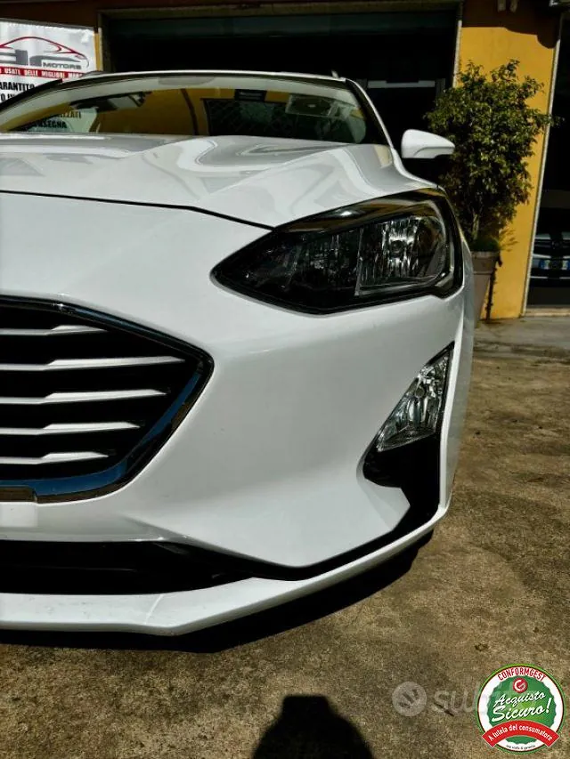 Ford Focus 2019 photo 2