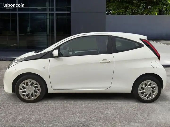 Toyota Aygo 2018 photo 2