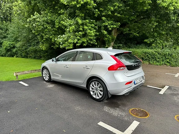 Volvo V40 2015 photo 3