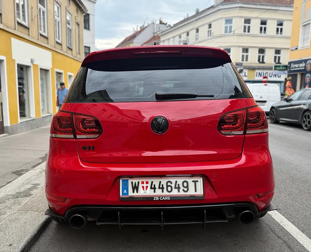 Volkswagen Golf 2012 photo 3