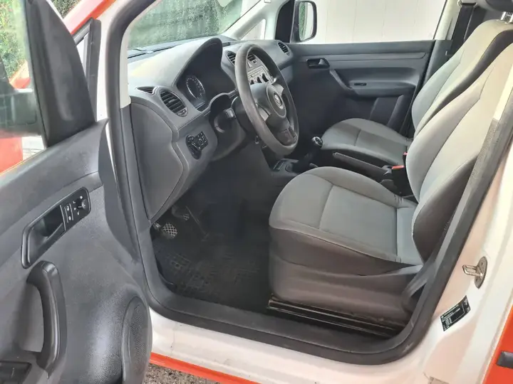 Volkswagen Caddy 2015 photo 3