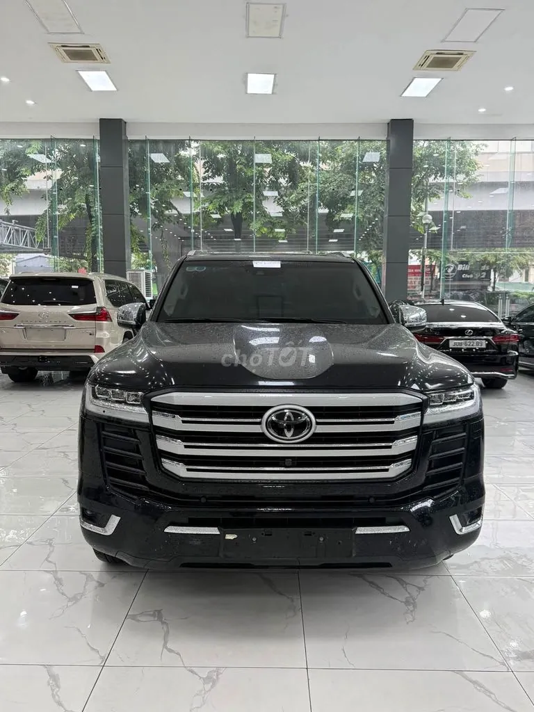 Toyota Land Cruiser Lc300