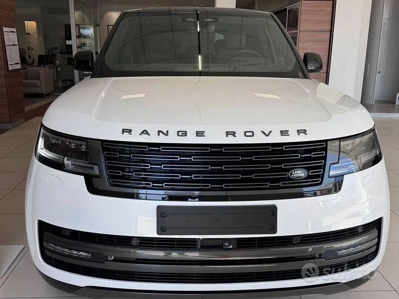 Land Rover Range Rover 2026 photo 2