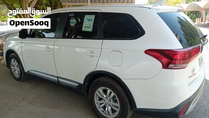 Mitsubishi Outlander 2019 photo 3