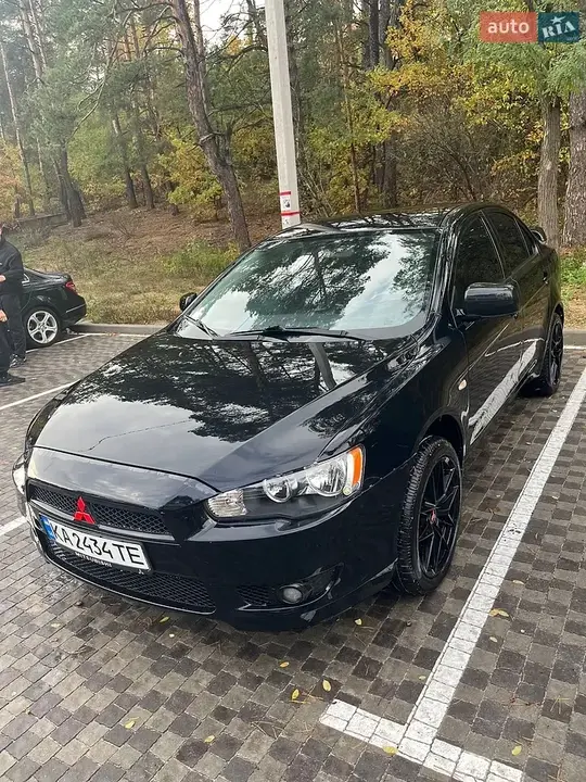 Mitsubishi Lancer 2010 photo 2