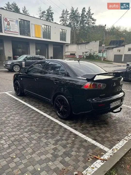 Mitsubishi Lancer 2010 photo 4