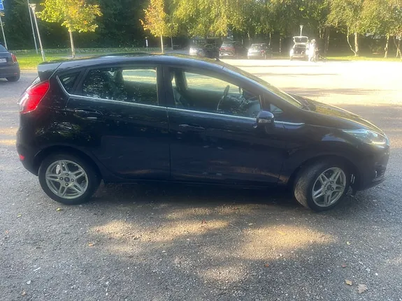 Ford Fiesta 2014 photo 3