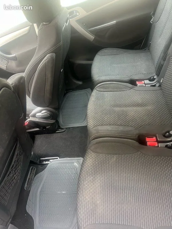 Citroen C4 Picasso 2010 photo 3