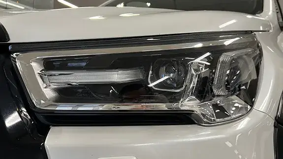 Toyota Hilux 2024 photo 5