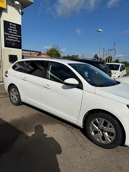 Peugeot 308 2016 photo 2