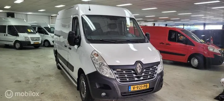 Renault Master 2018 photo 2