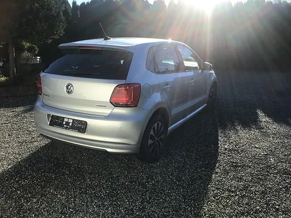 Volkswagen Polo 2016 photo 4