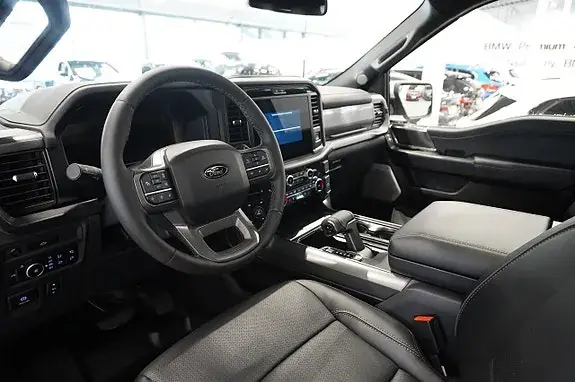 Ford F-150 2026 photo 2