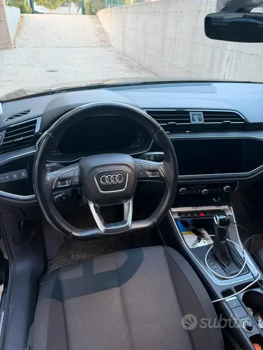 Audi Q3 2019 photo 4
