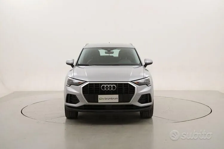 Audi Q3 2022 photo 2