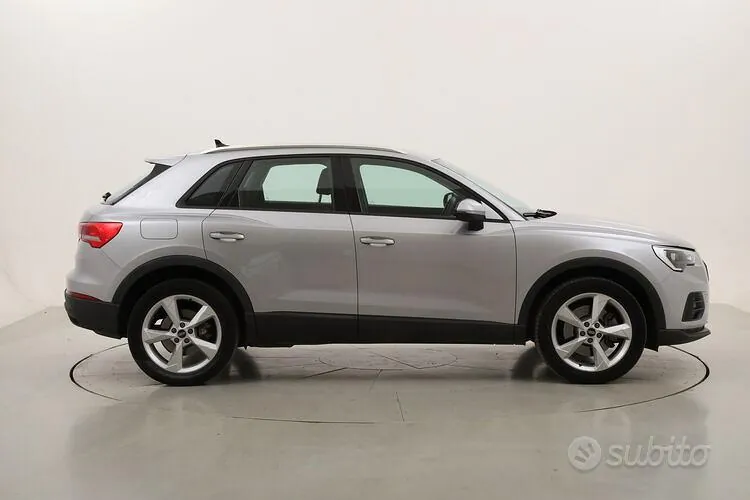 Audi Q3 2022 photo 3
