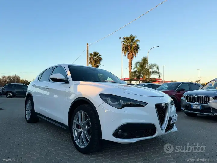 Alfa Romeo Stelvio 2018 photo 3