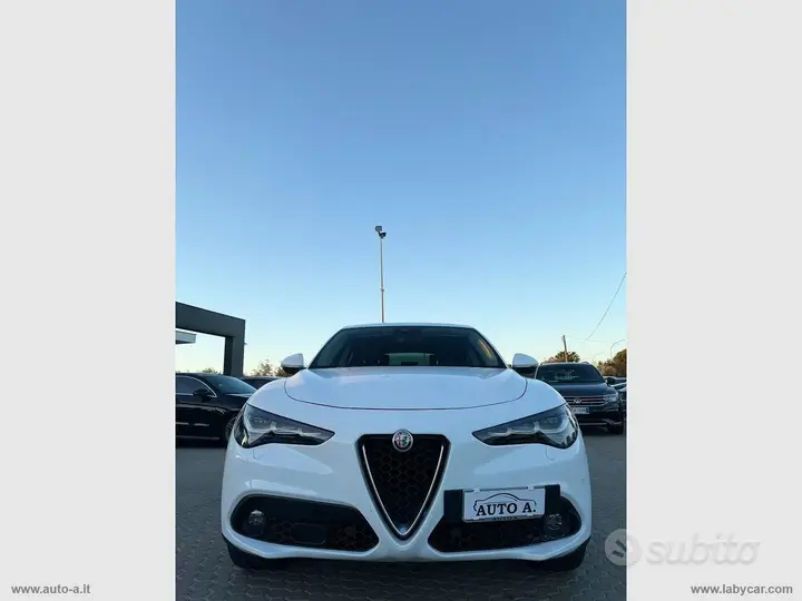 Alfa Romeo Stelvio 2018 photo 2
