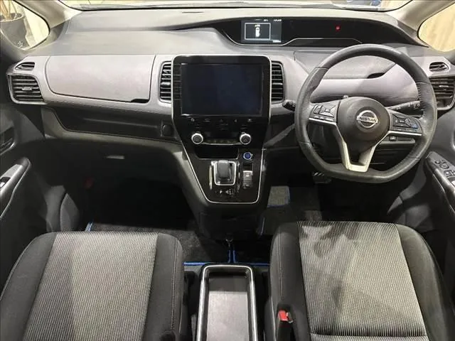 Nissan Serenade 2020 photo 3