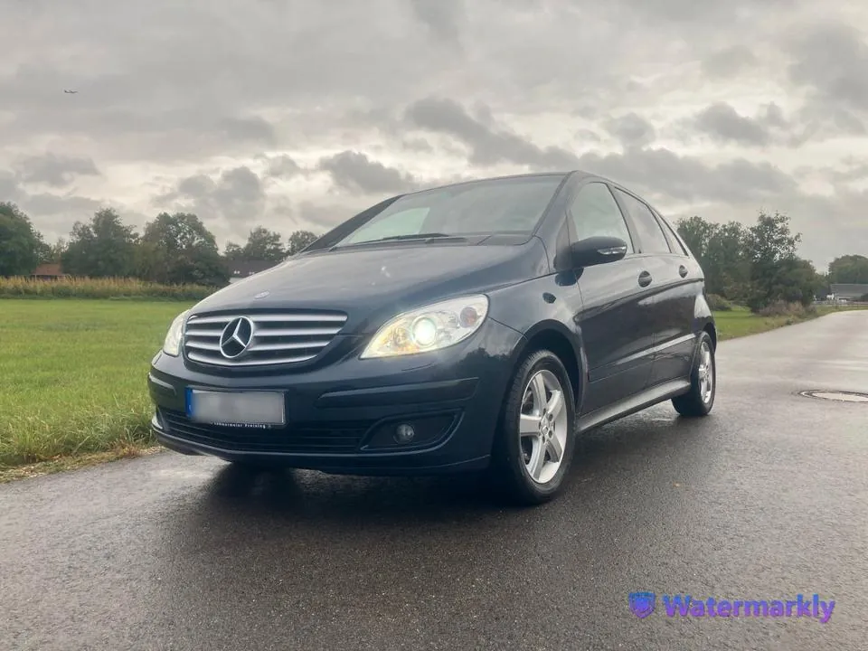 Mercedes-Benz B 170