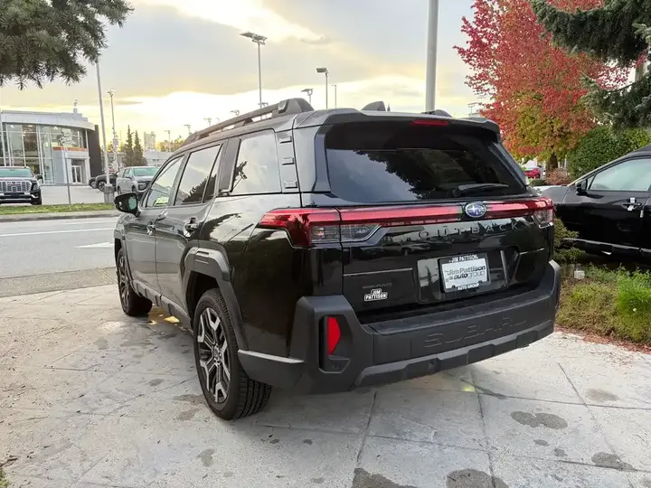 Subaru Outback 2026 photo 5