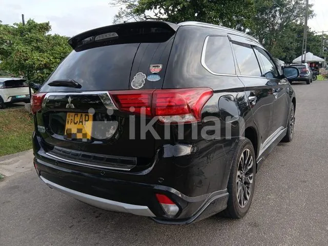 Mitsubishi Outlander 2015 photo 2