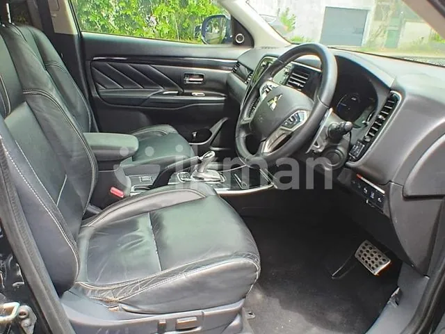 Mitsubishi Outlander 2015 photo 5