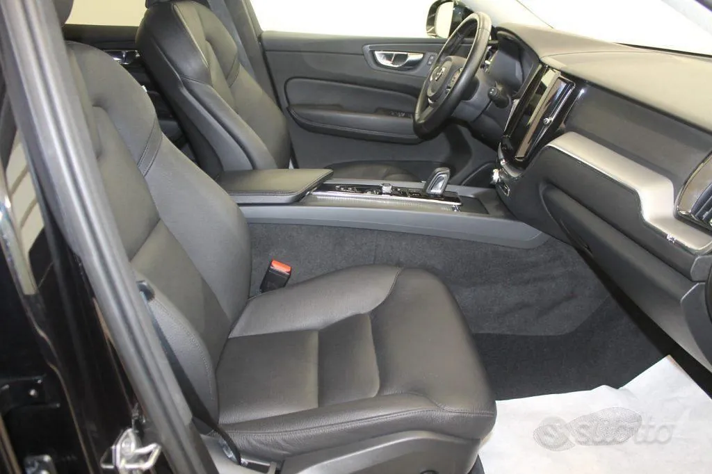 Volvo Xc60 2021 photo 4
