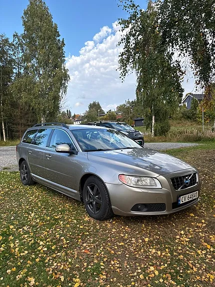 Volvo V70 2011 photo 3