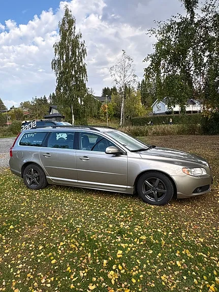 Volvo V70 2011 photo 4