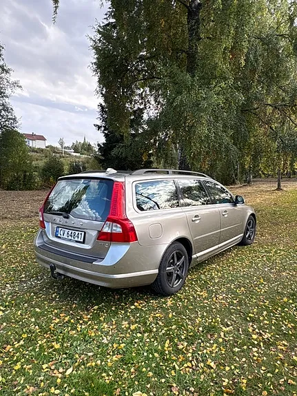 Volvo V70 2011 photo 5