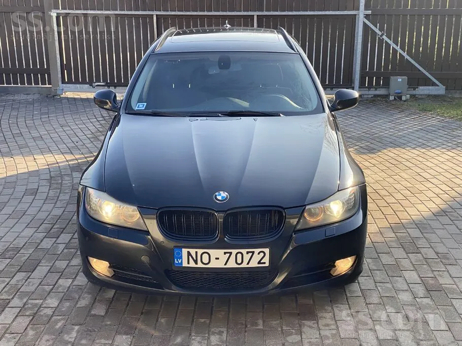 BMW 318 2010 photo 2