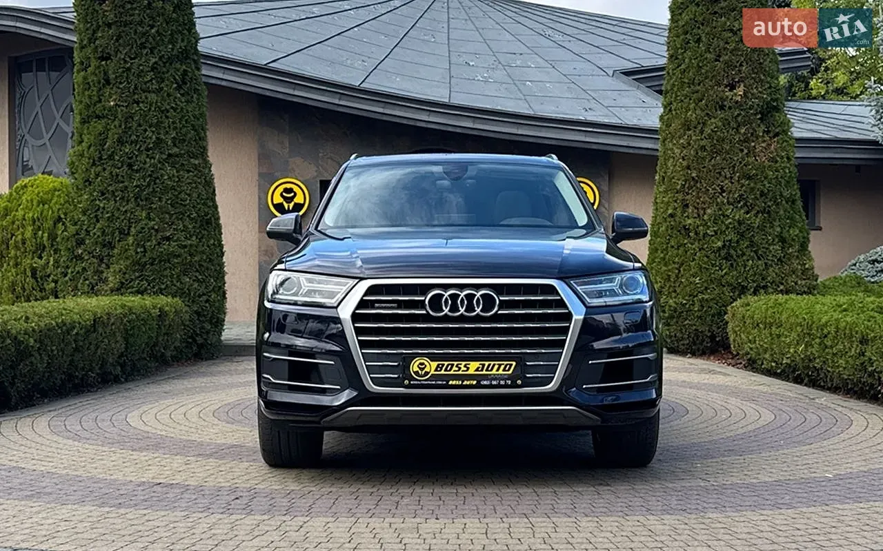 Audi Q7 2017 photo 2