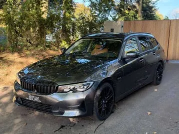 BMW 3 Series 2022 photo 3