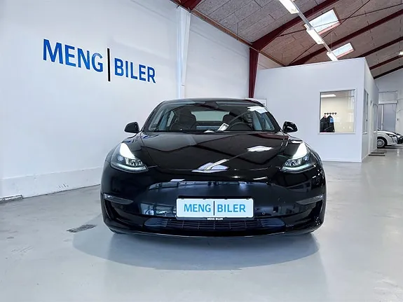 Tesla Model 3 2021 photo 2