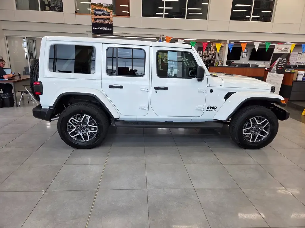 Jeep Wrangler 2026 photo 3