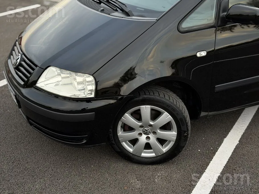 Volkswagen Sharan 2003 photo 4