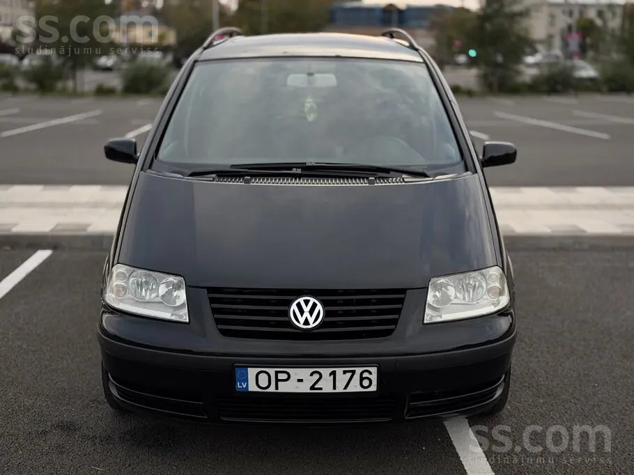 Volkswagen Sharan 2003 photo 2
