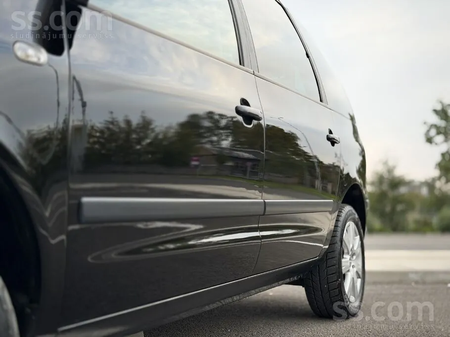 Volkswagen Sharan 2003 photo 5