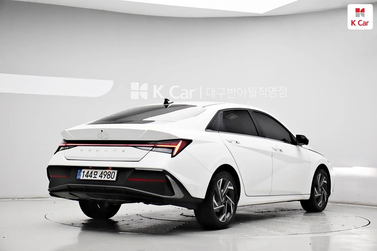 Hyundai Avante 2025 photo 4