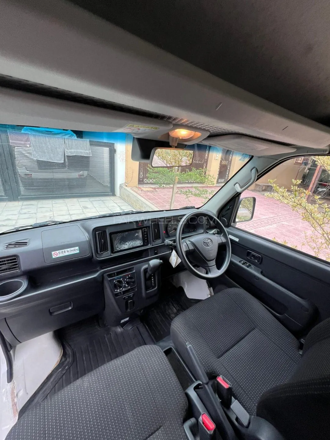 Toyota Pixis Van