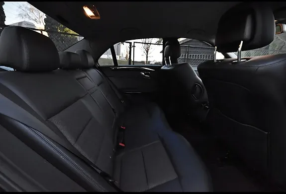 Mercedes-Benz 200 2010 photo 3