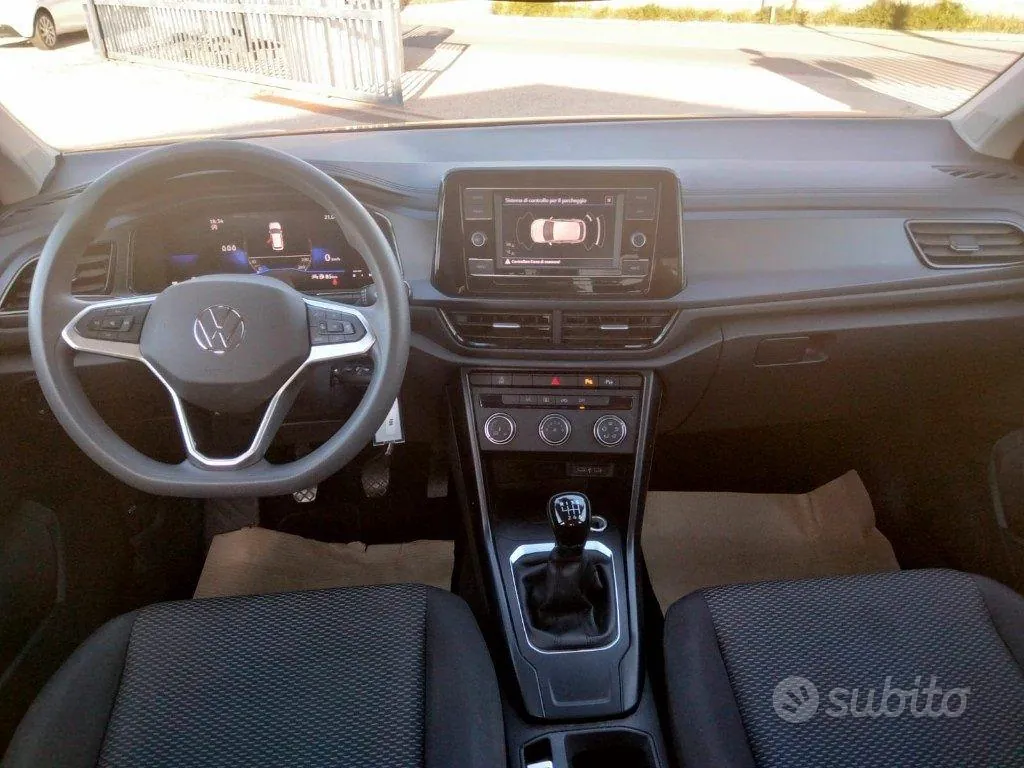 Volkswagen T-Roc 2023 photo 5