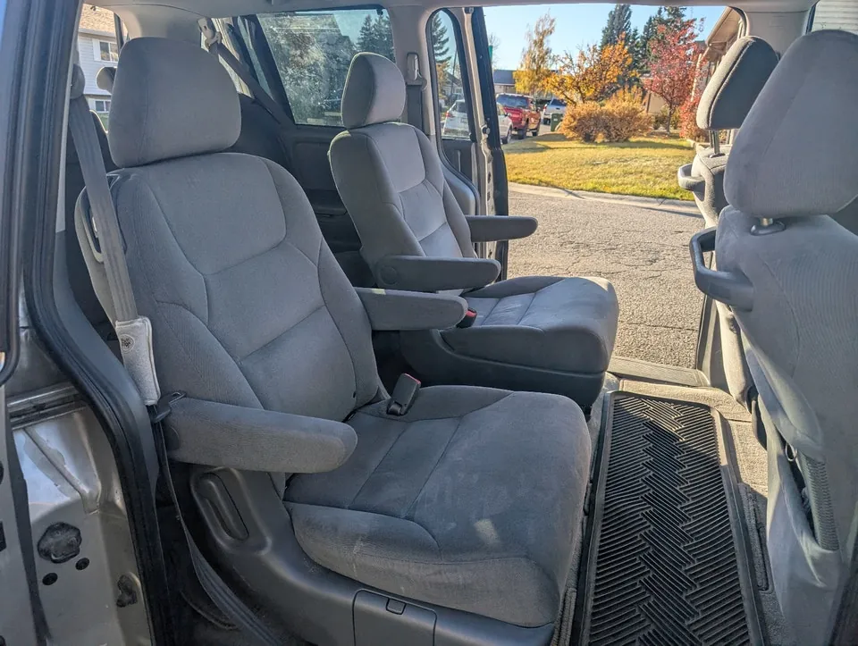 Honda Odyssey 2007 photo 3