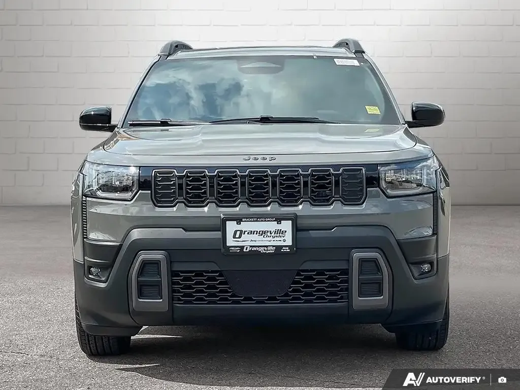 Jeep Cherokee 2026 photo 2