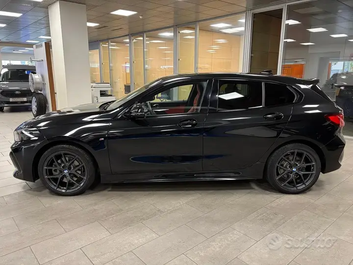 BMW 1 Series 2024 photo 4