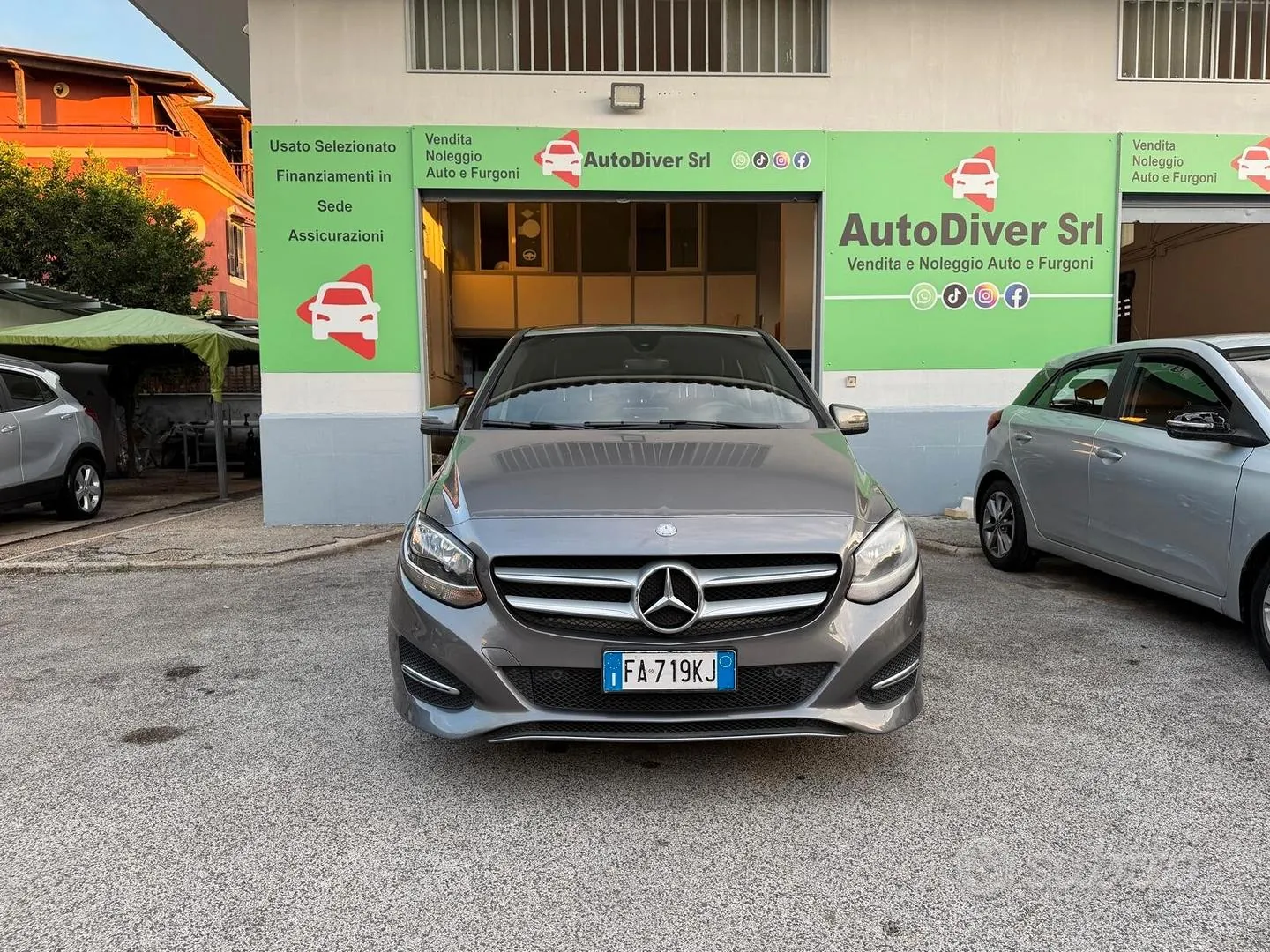 Mercedes-Benz B 180 2015 photo 3